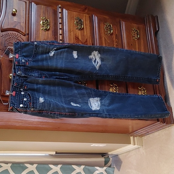 True Religion Mens Ricky Straight Leg Distressed Jeans with Flap, Style M859NWY1 - Picture 1 of 16